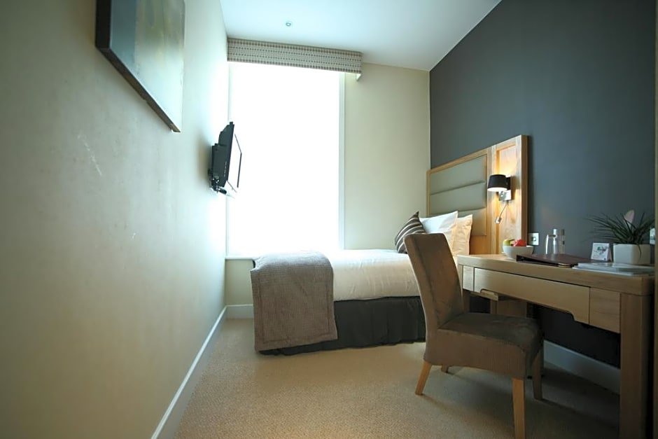 Фото Mornington London Kensington