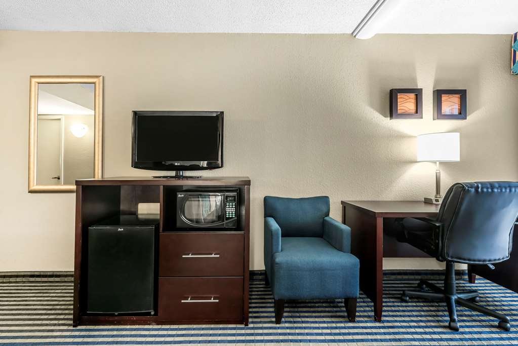 Фото Crowne Plaza Orlando - Lake Buena Vista