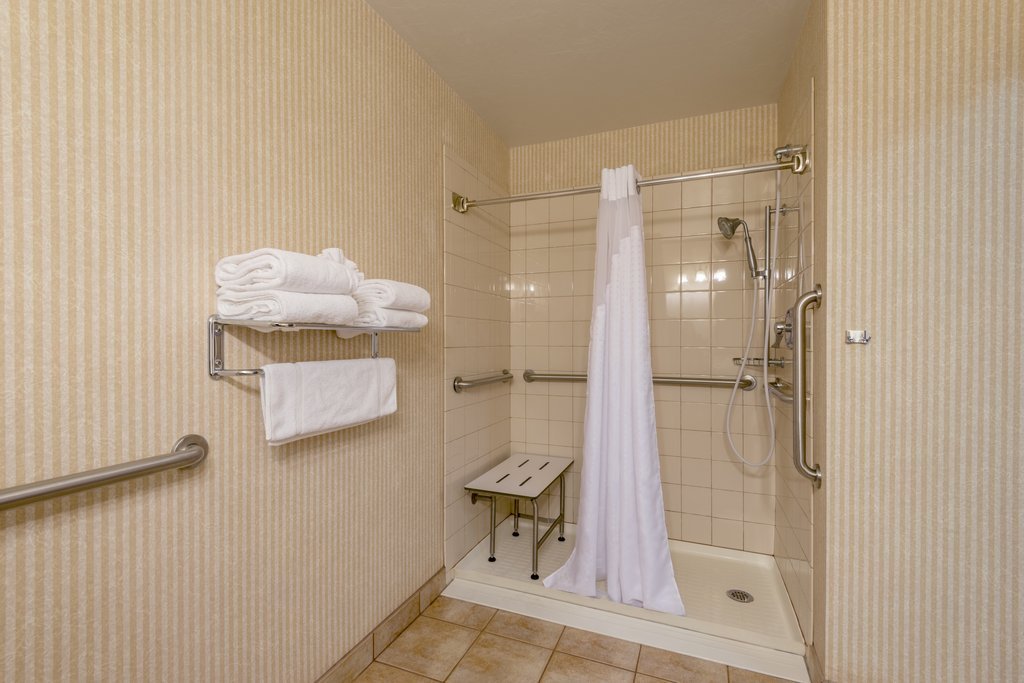 Фото Holiday Inn Express Hotel & Suites Raton, an Ihg Hotel