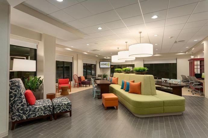 Фото Home2 Suites by Hilton Charlotte Airport