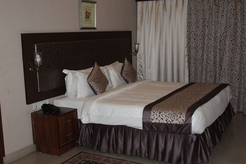 Фото RnB Select Banjara Hills