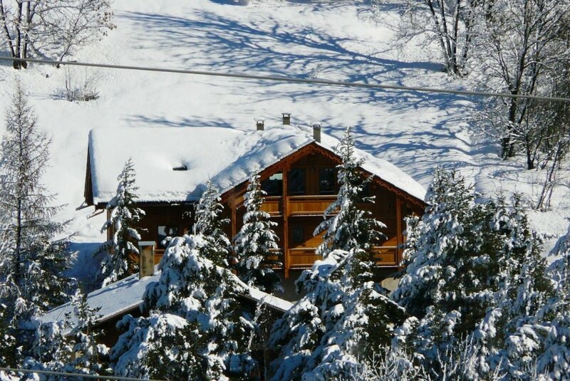 Жильё посуточно Chalet le Cerf Che