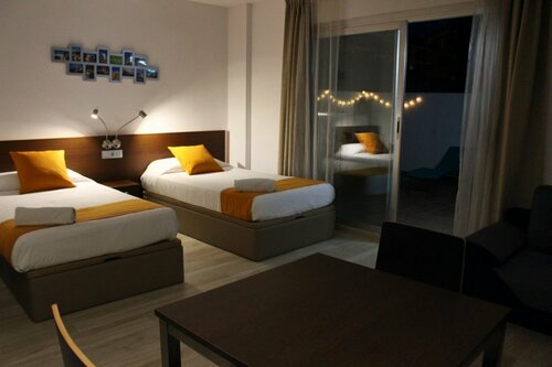Гостиница ApartHotel Centric Castelldefels в Кастельдефельсе