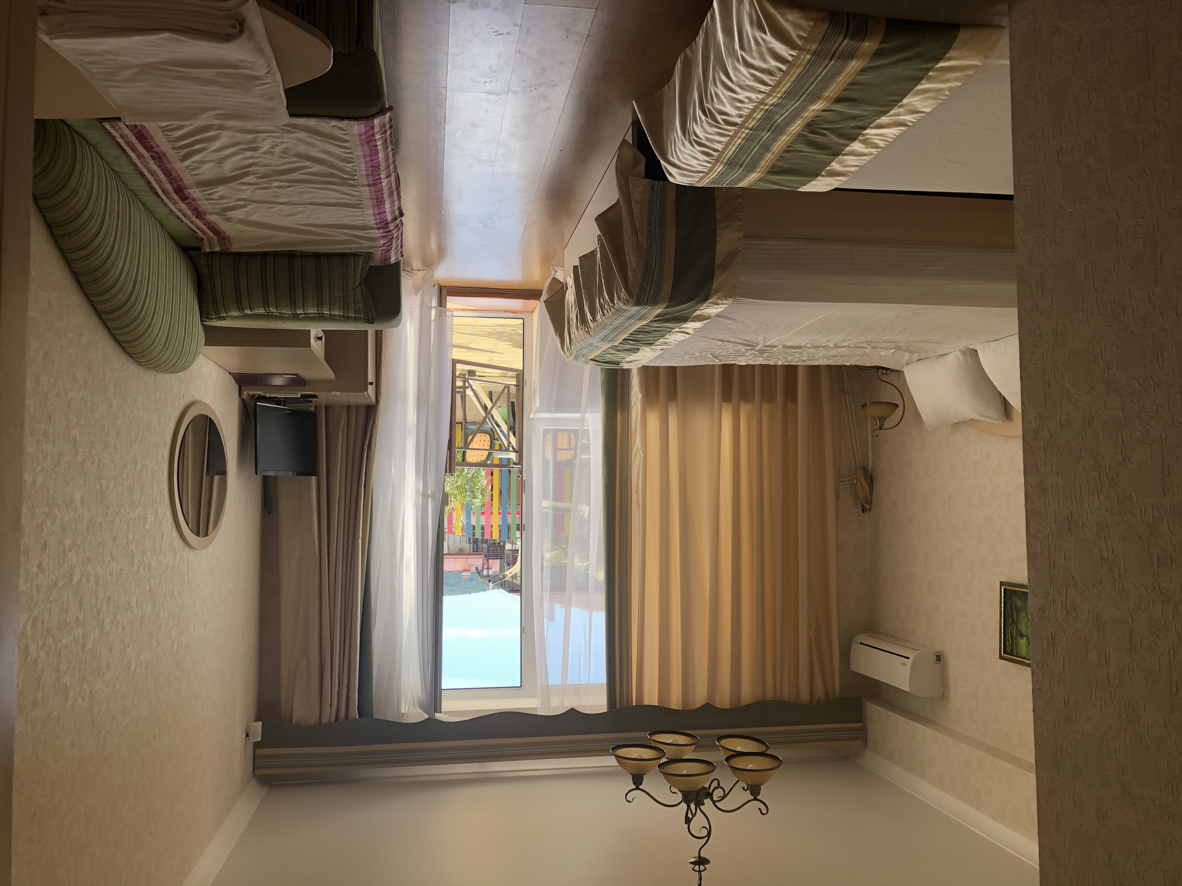 Фото Бонжур