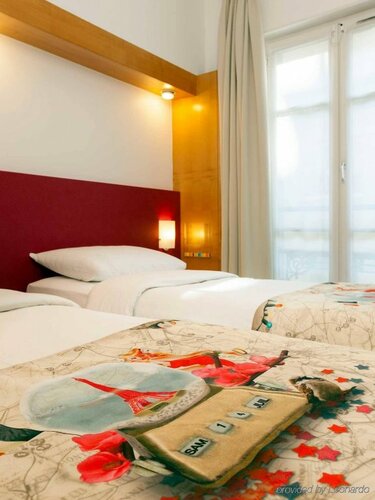 Гостиница Ibis Styles Paris Voltaire République в Париже