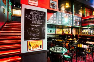 Harat's pub (ulitsa Volodarskogo, 32), bar, pub