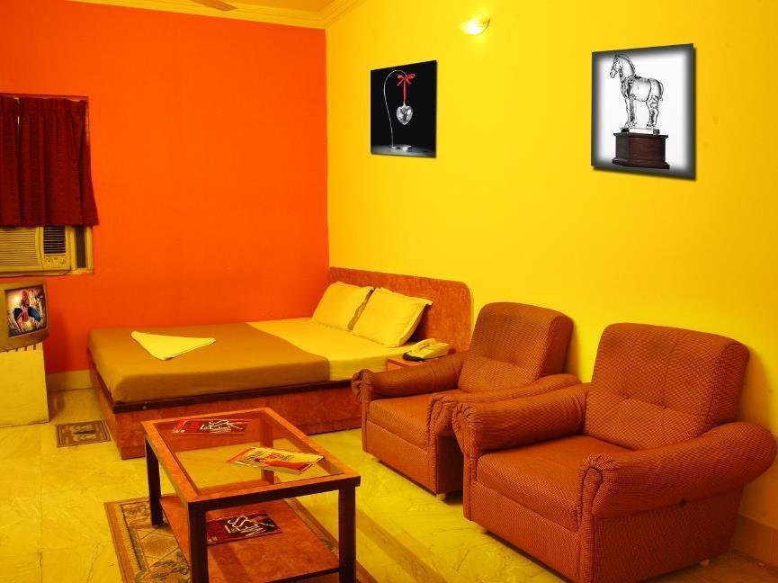 Фото Hotel Suriya International