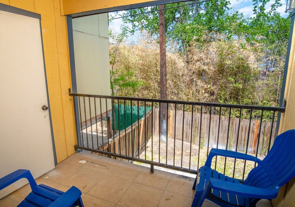 Фото Explore Pearl 2br/2ba Near Dt and Riverwalk