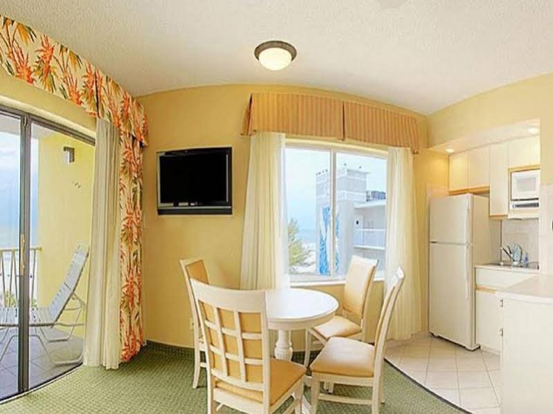 Фото Alden Suites - A Beachfront Resort