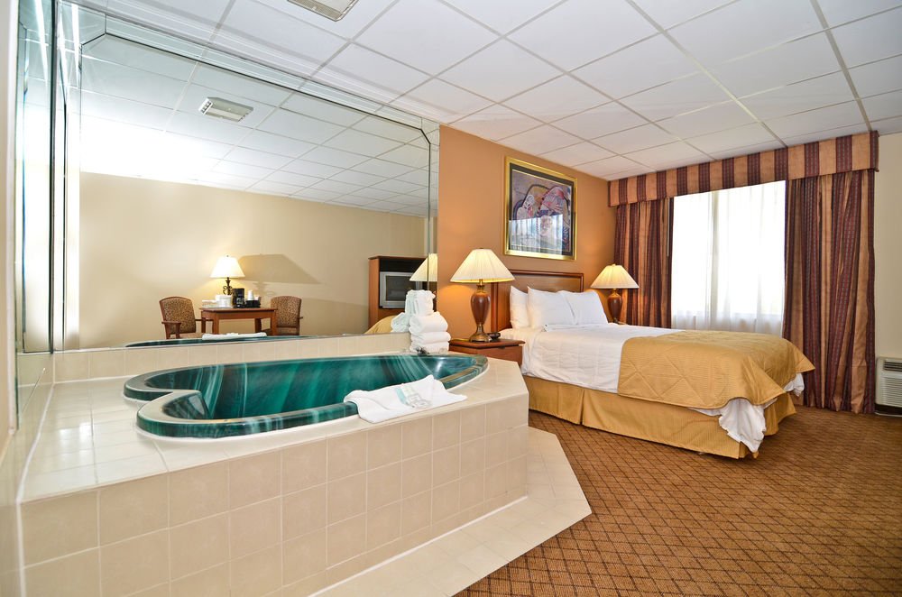 Фото Holiday Inn Poughkeepsie