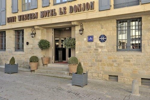Гостиница Hôtel Le Donjon - Coeur de la Cité Médiévale в Каркассоне