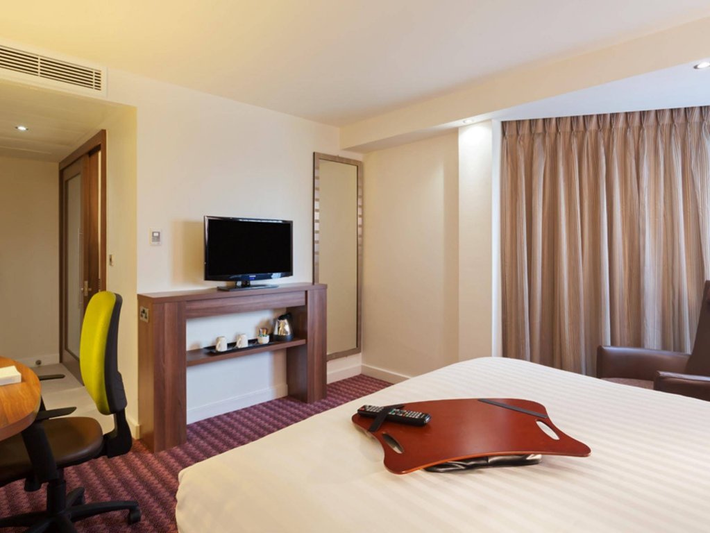 Фото Hampton by Hilton Birmingham Jewellery Quarter