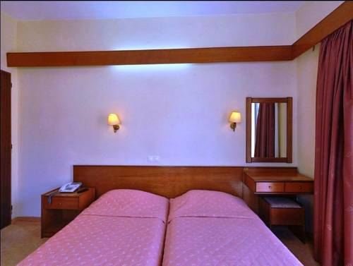 Фото Mitzithras Hotel