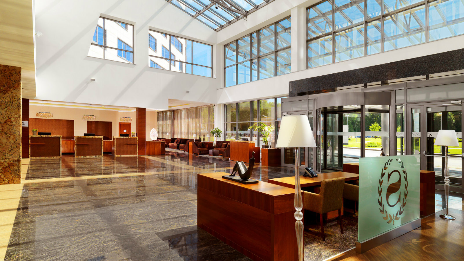 Фото Sheraton Skypoint Luxe