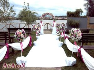 Avalon (vulytsia Nakhimova, 1) ، مطعم
