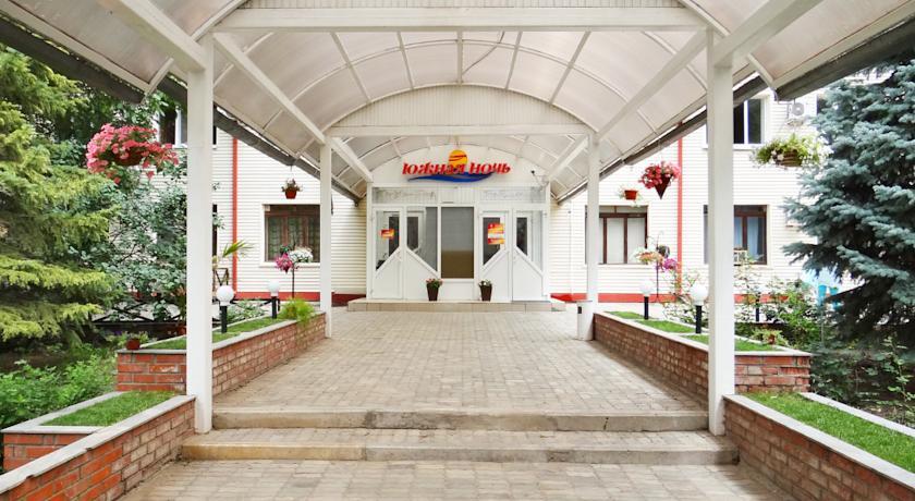 Фото отеля 1