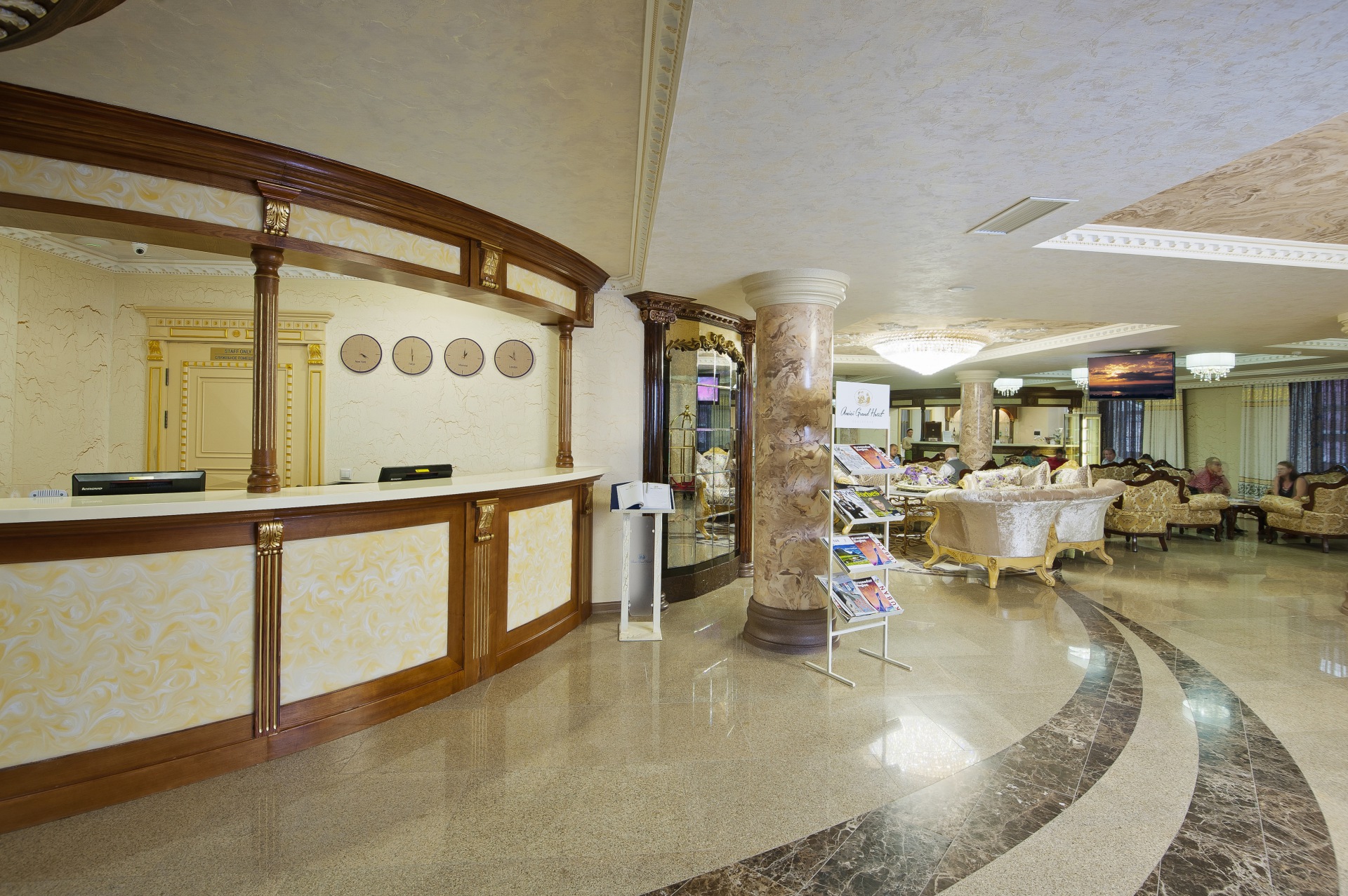 Фото Amici Grand Hotel
