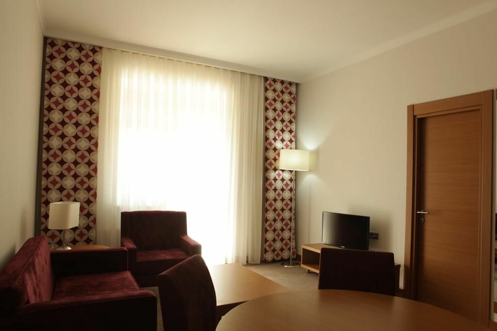 Сарыкум отель