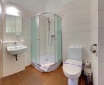 Otel Ekran (prospekt Chervonoi Kalyny, 79) ، فندق