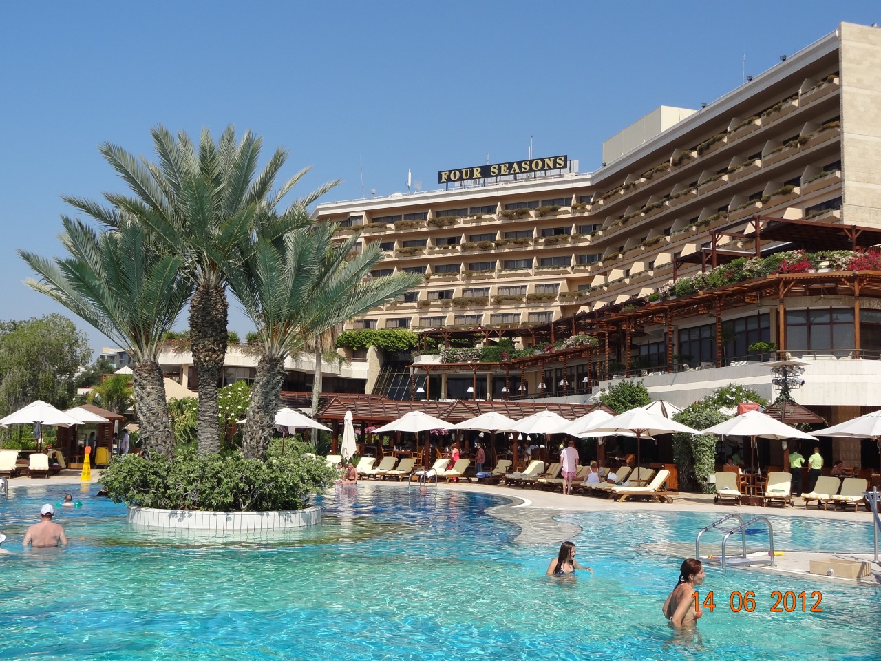 Фото Four Seasons Hotel