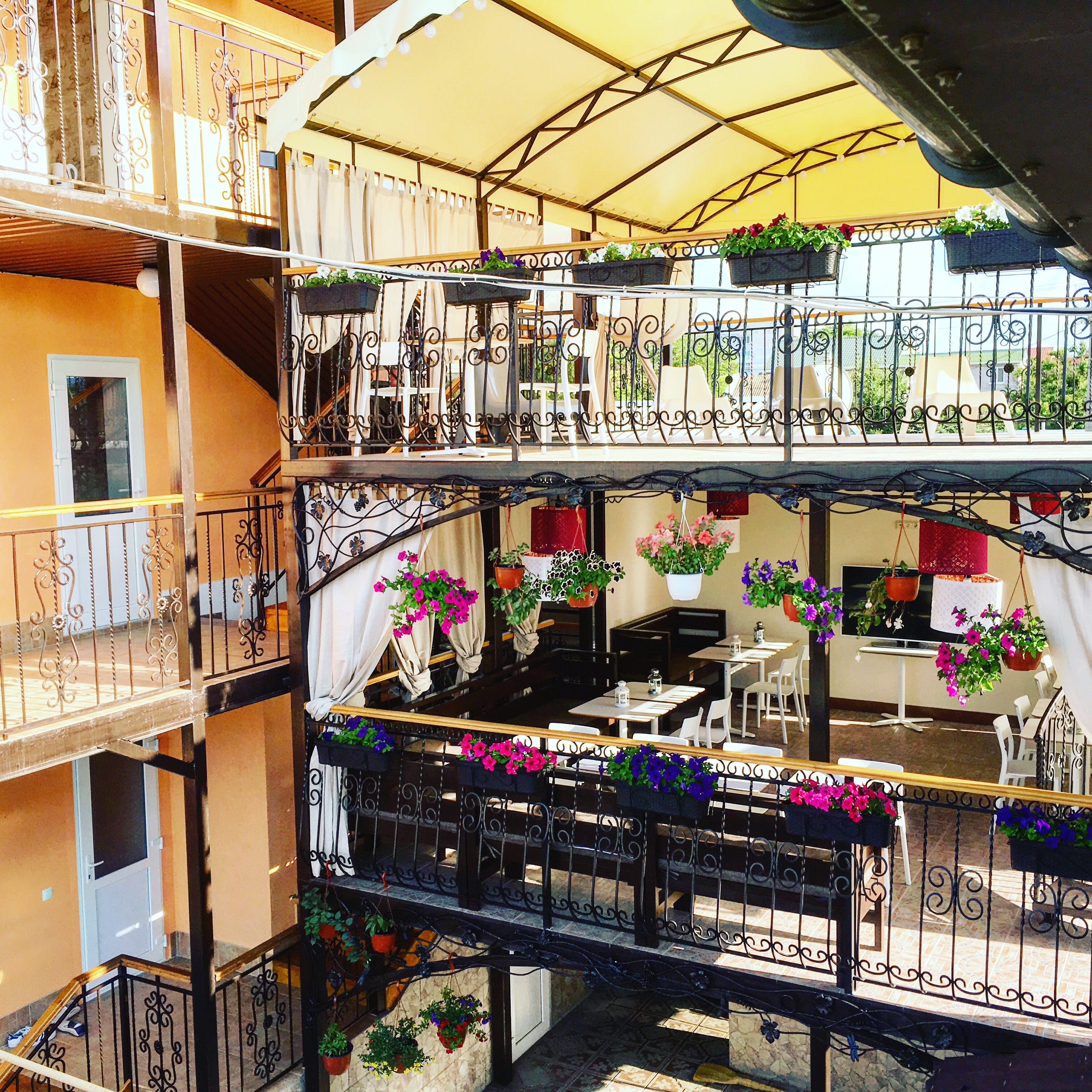 Фото отеля 3