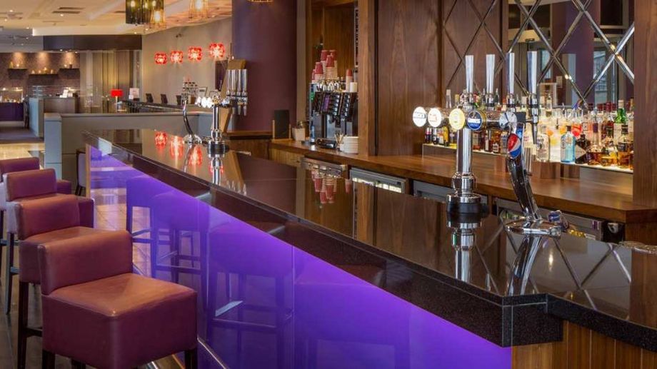 Фото DoubleTree by Hilton London - Chelsea