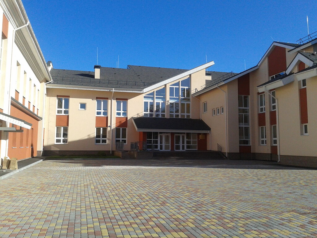 Общеобразовательная школа МБОУ школа № 63 города Донецка, Донецк, фото