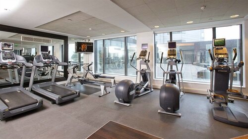 Внешний вид отеля Hilton Paris Charles de Gaulle Airport в Трамбле-ан-Франсе, фото 3