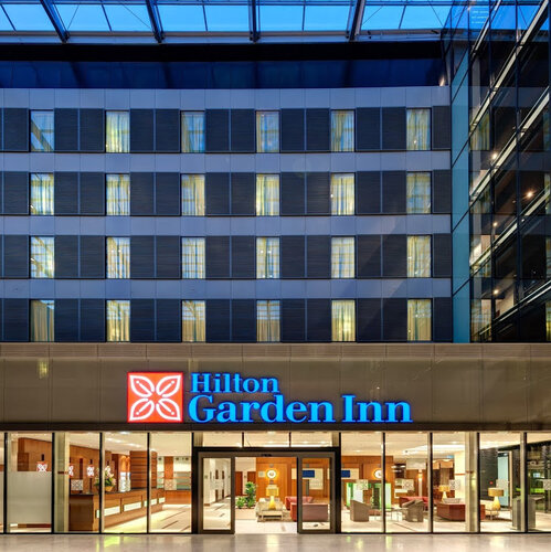 Внешний вид отеля Hilton Frankfurt Airport в Франкфурте-на-Майне, фото 3