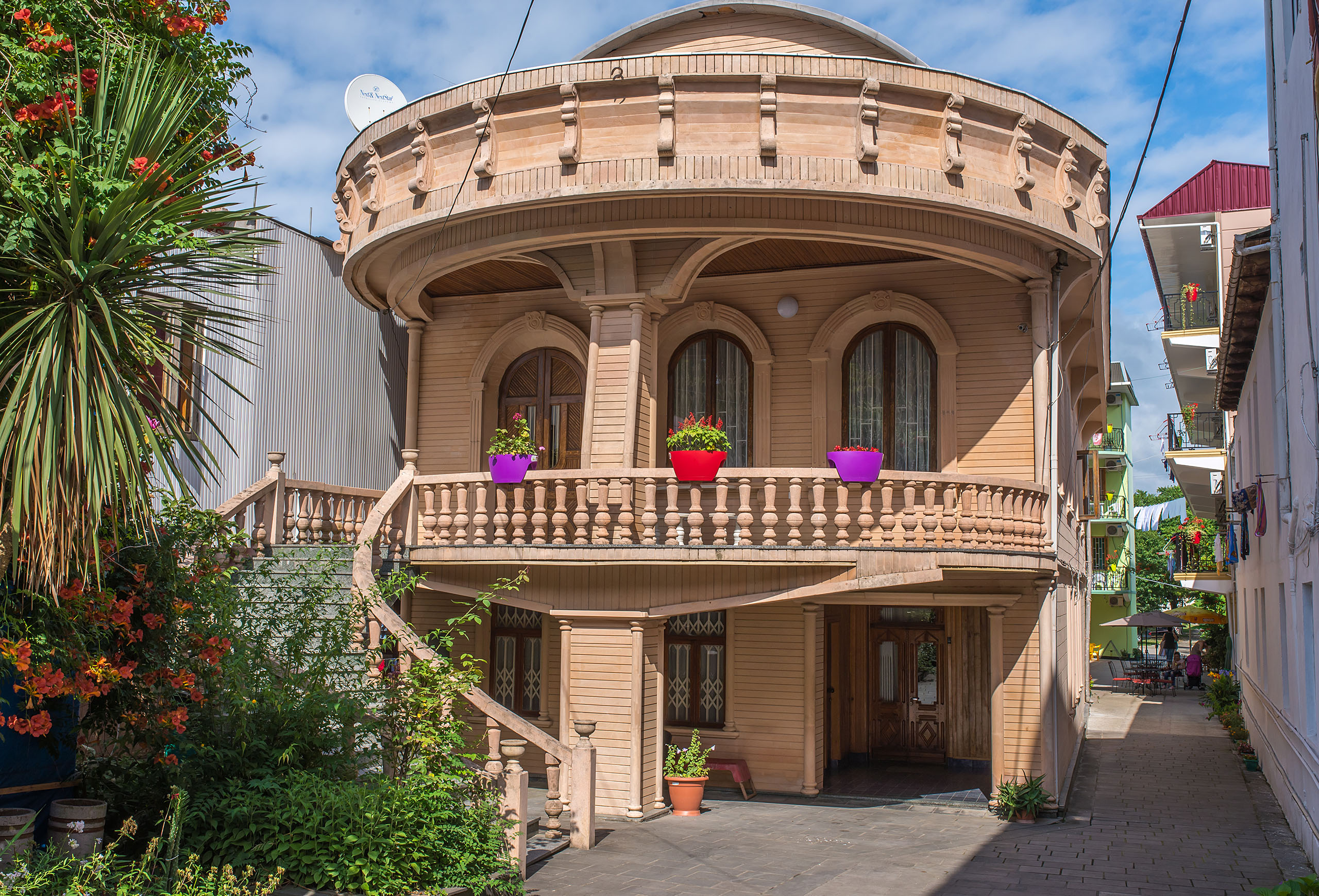 Фото отеля 2