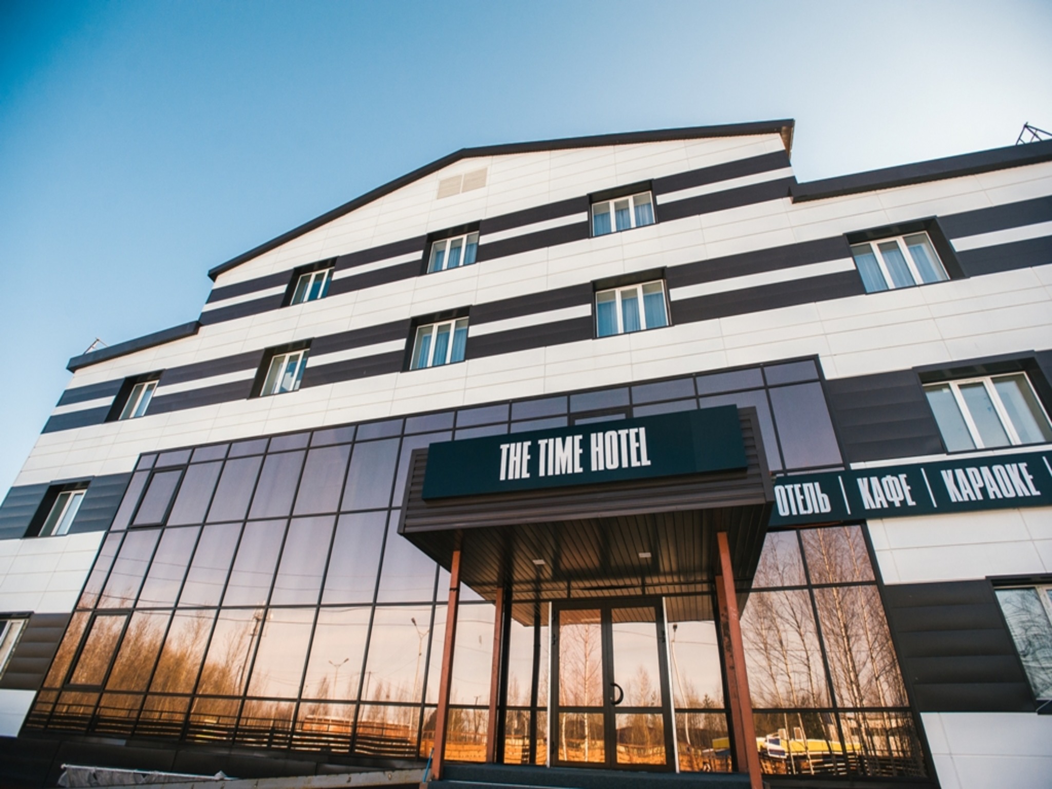 Фото отеля 1