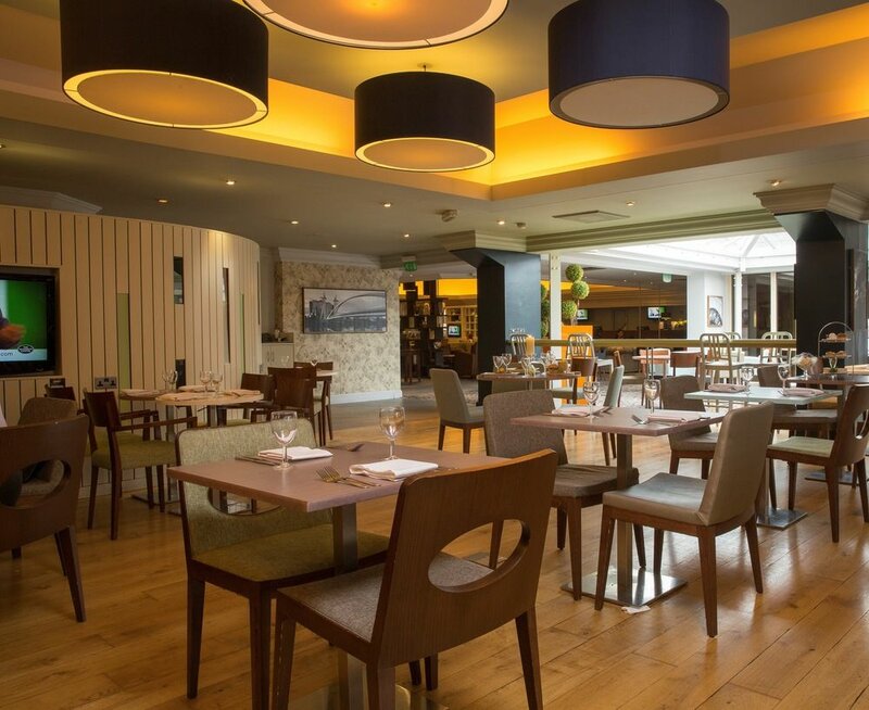 Гостиница DoubleTree by Hilton Hotel Newbury North