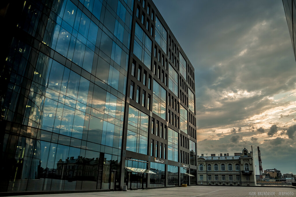 Здания красивых бизнес центр в фото Sankt-Peterburg Plaza, business center, Санкт-Петербург, Малоохтинский проспект,