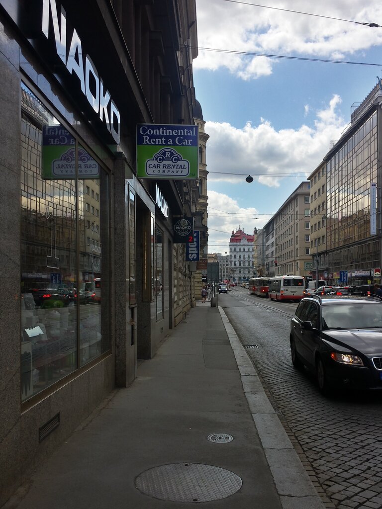 Прокат автомобилей Continental CRC, Прага, фото