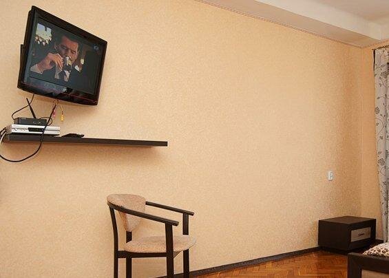 سكن للإيجار اليومي Apartment bulvar Lesi Ukrainky 30A ، كييف، صورة