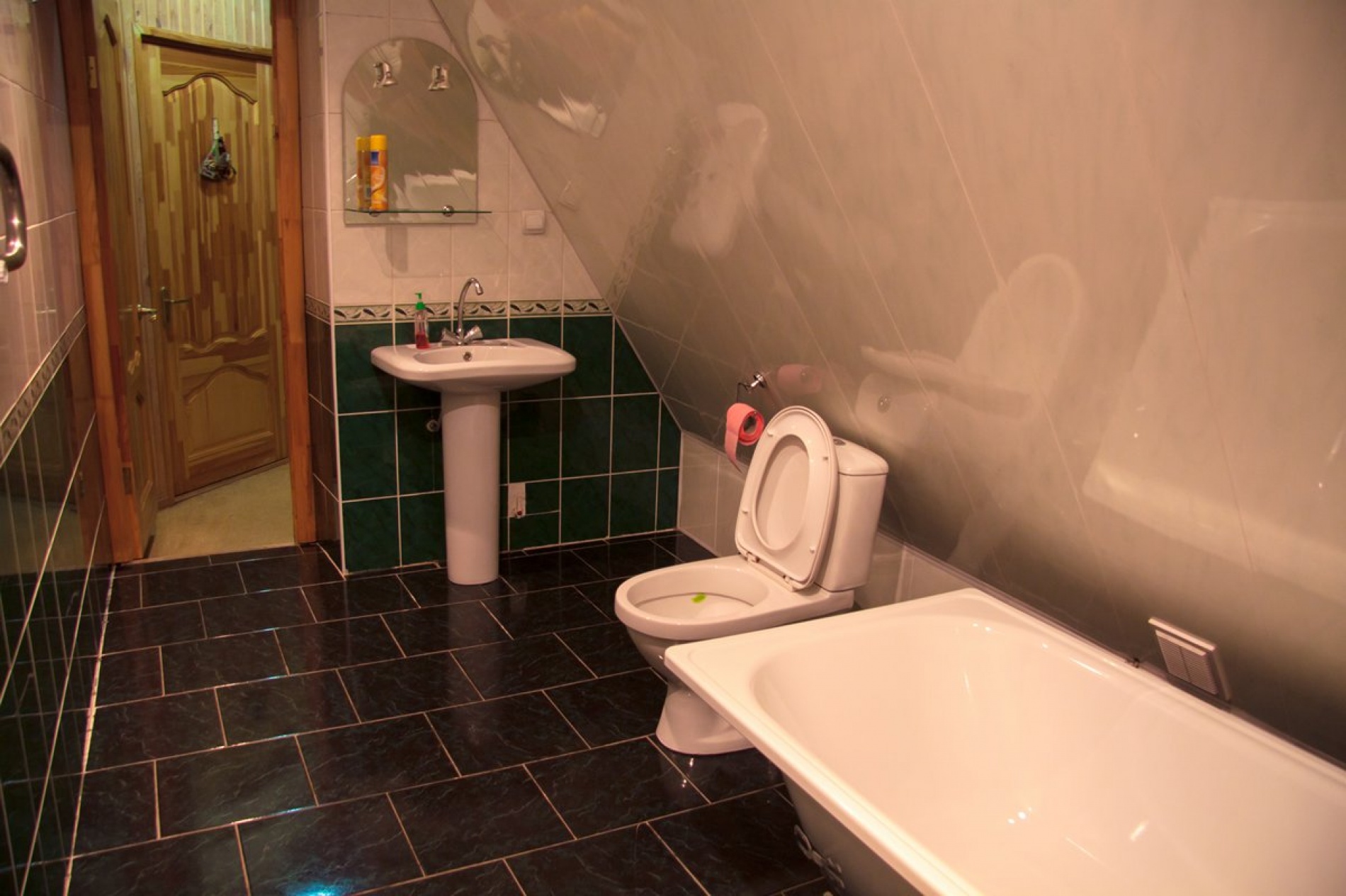 Фото отеля 2