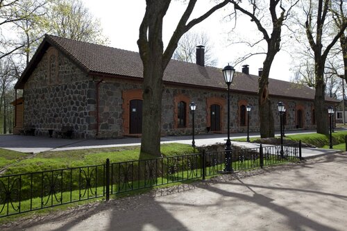 Гостиница Имение Алтунъ, корпус Барский флигель в Псковской области