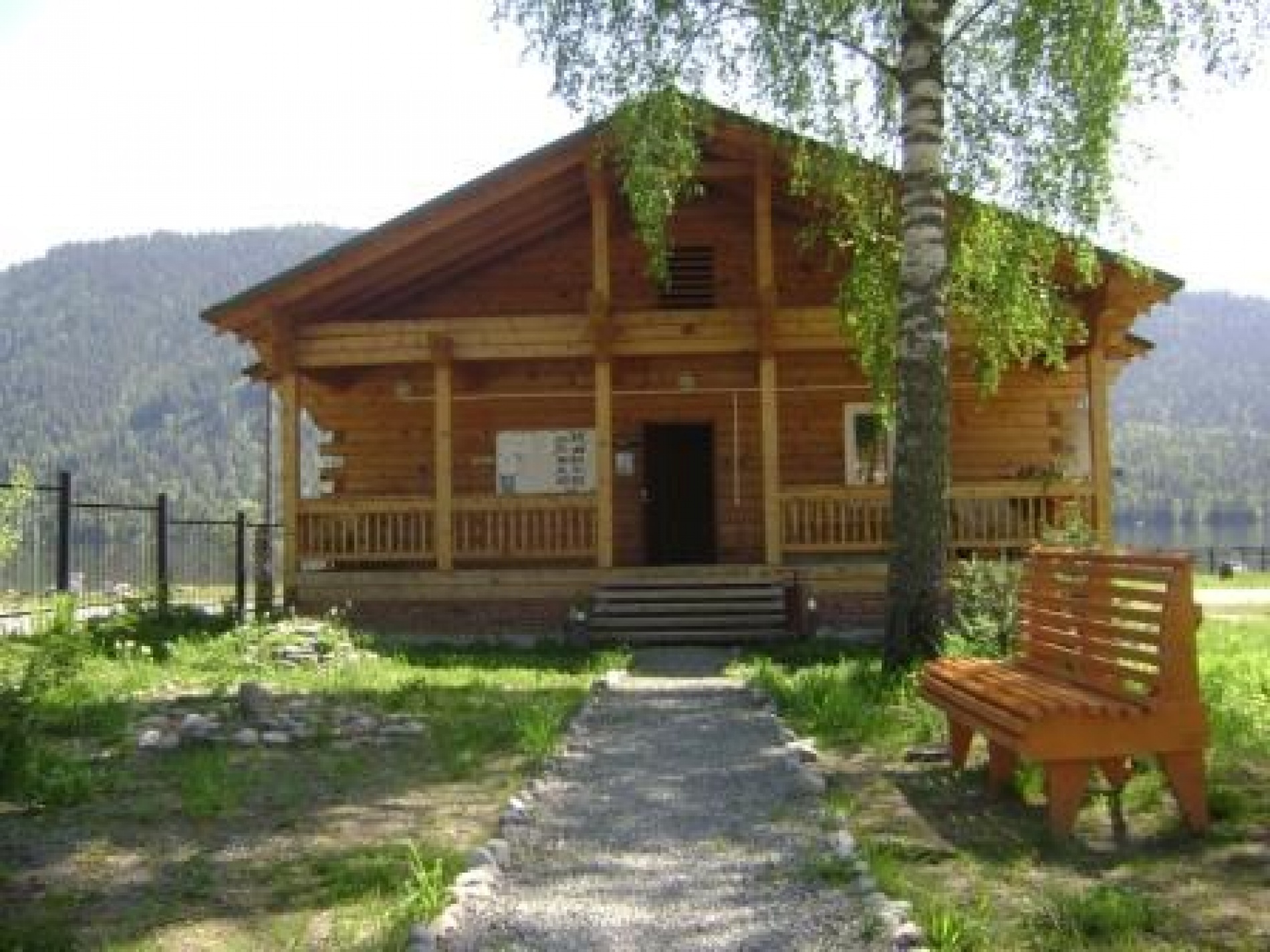 Фото отеля 2