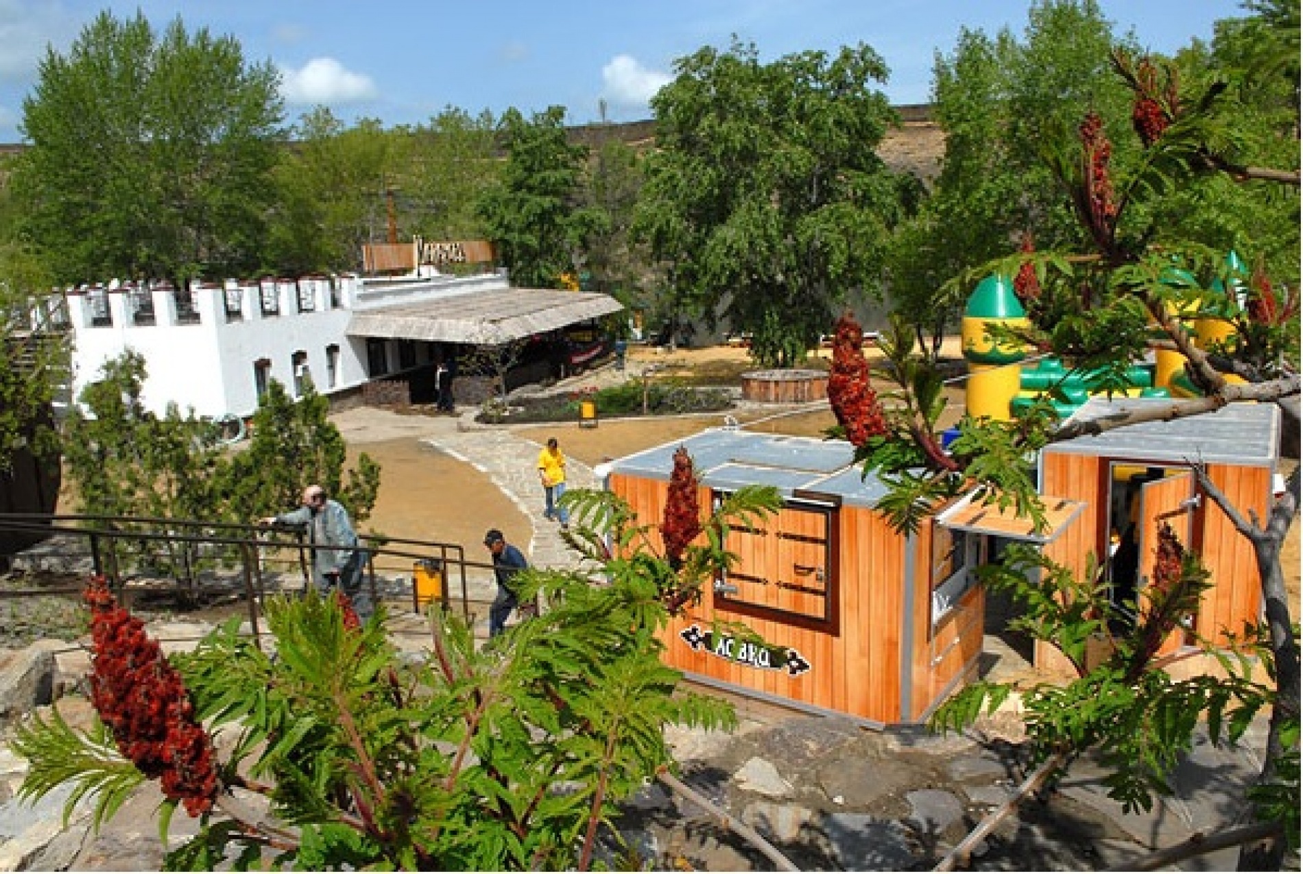 Фото отеля 2