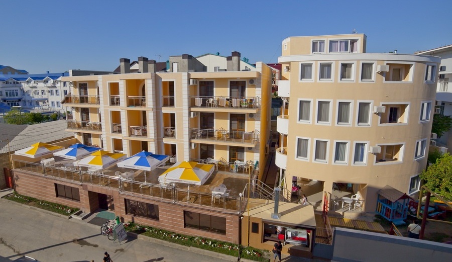 Фото отеля 1