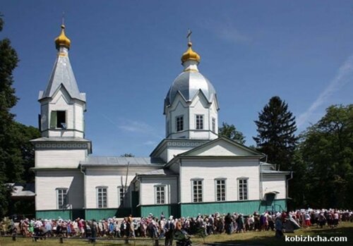 Orthodox church Khram Uspeniya Presvyatoy Bogoroditsy, Chernihiv Region, photo