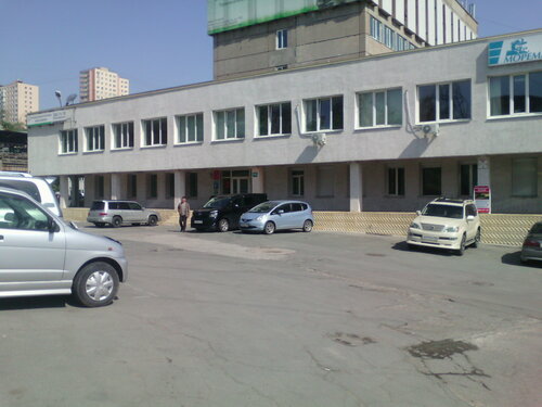 Больше не работает: Автомагазин, магазин автозапчастей и автотоваров, Приморский