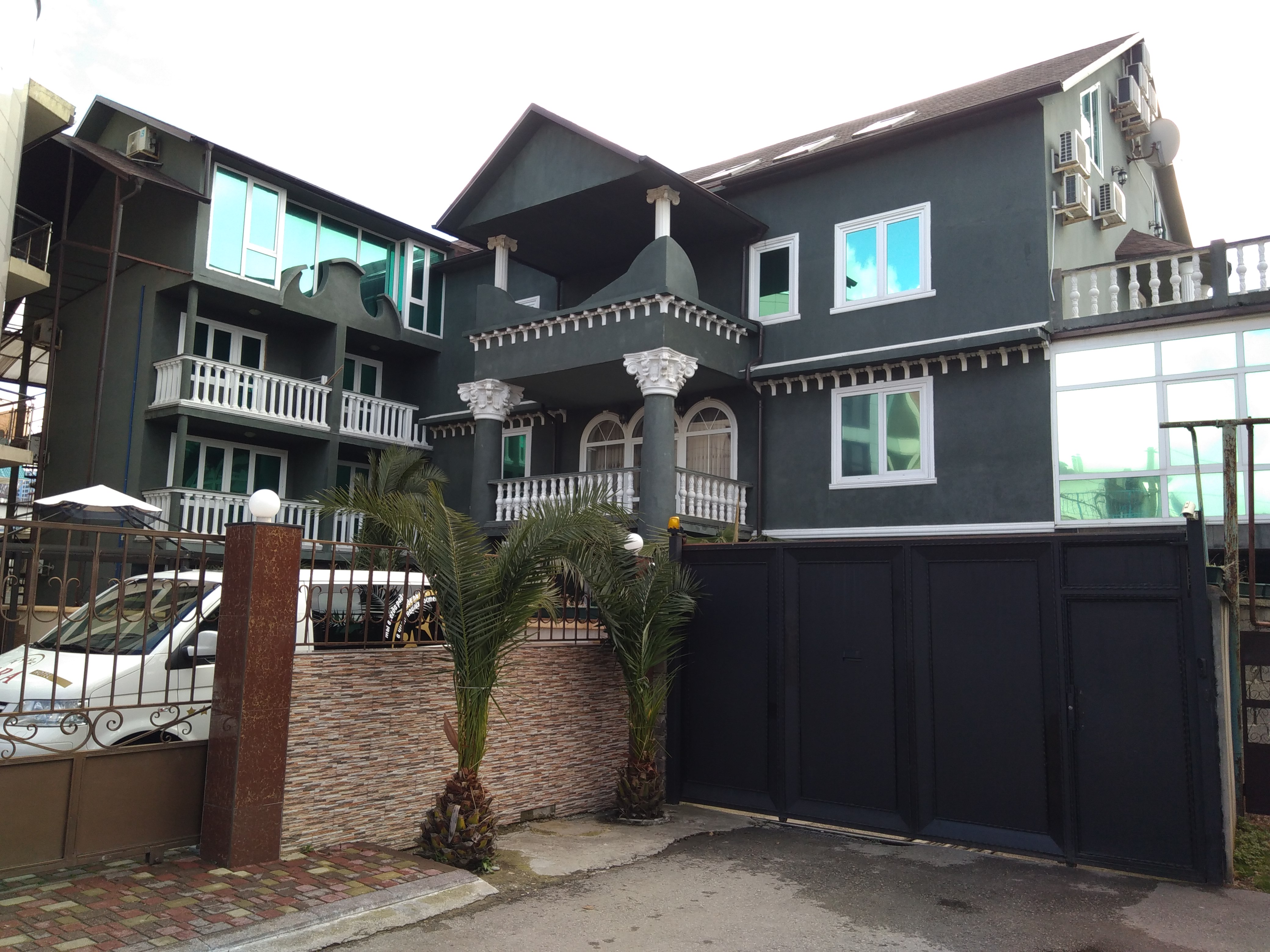 Фото Эллаиса