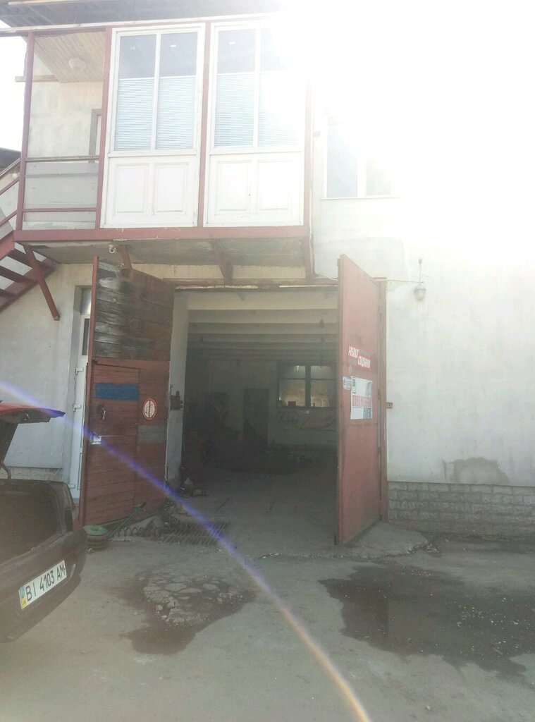 Автосервис, автотехцентр Шиномонтаж, Ровно, фото