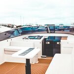 Breeze (Moyka River Embankment, 48-50-52В) ، استئجار القوارب واليخوت والسفن