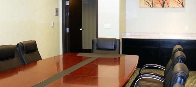 Фото Hampton Inn & Suites Roseville