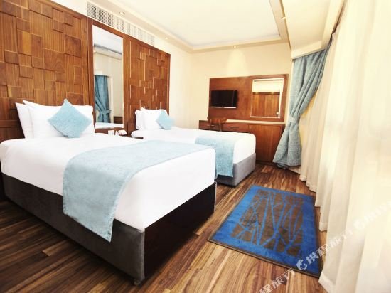Фото Pyramisa Suites Hotel Cairo