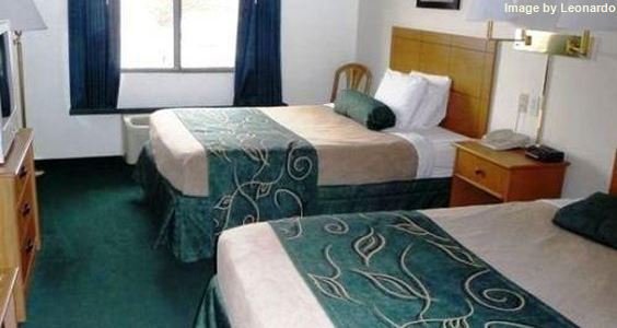 Фото Travelodge by Wyndham Cheyenne