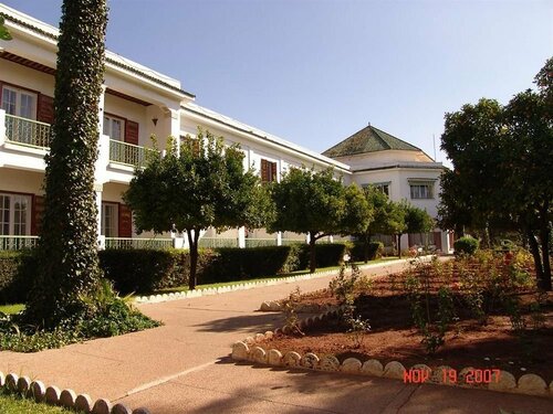 Гостиница Hôtel Transatlantique Meknes в Мекнесе