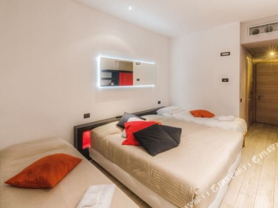 Фото Blue Shades Aparthotel